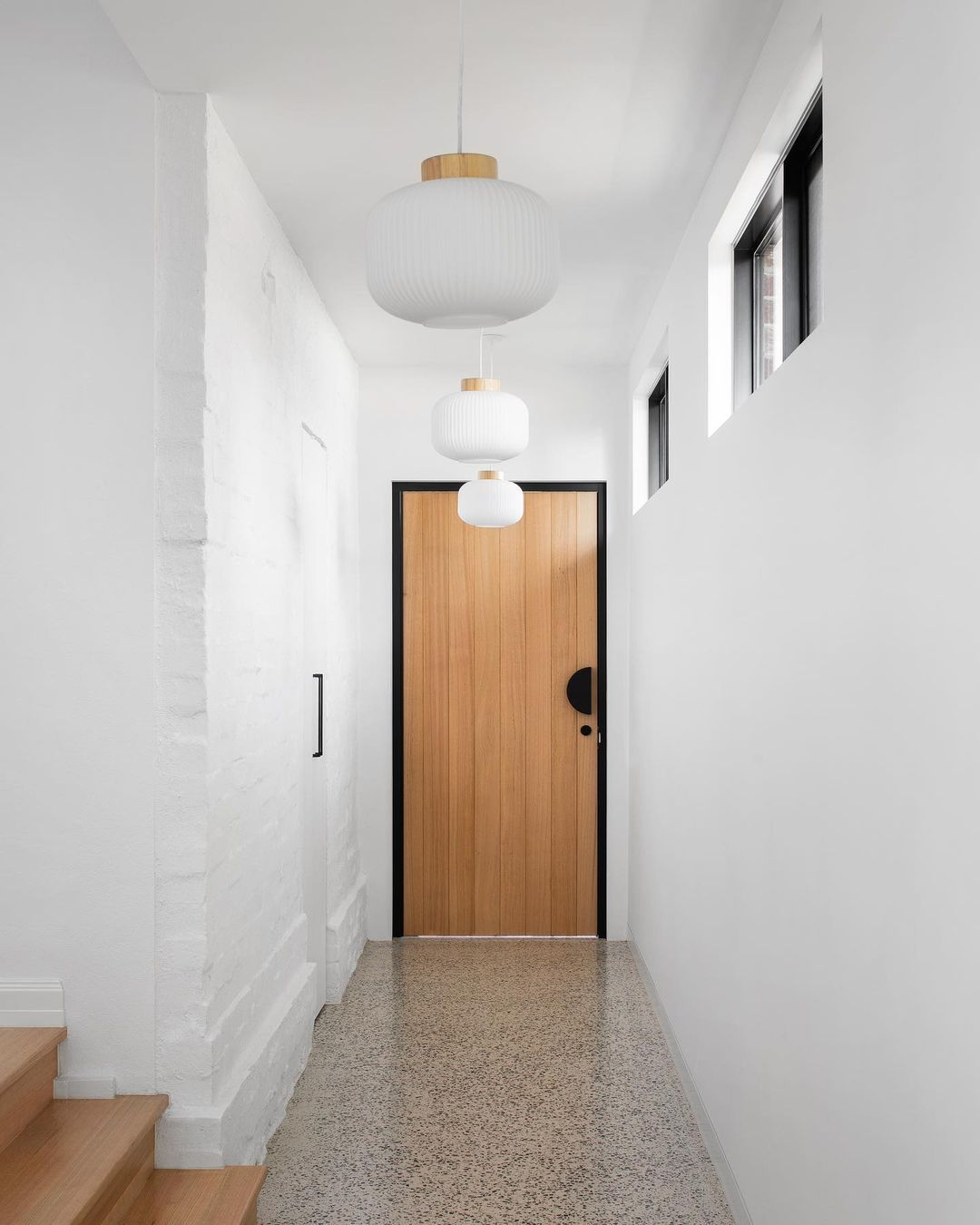 Brighton East Residence — photograph 2 of 5